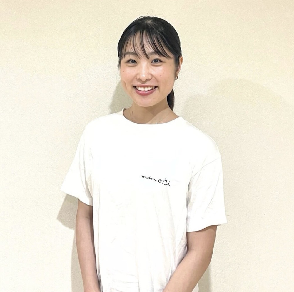 優里（YURI）
